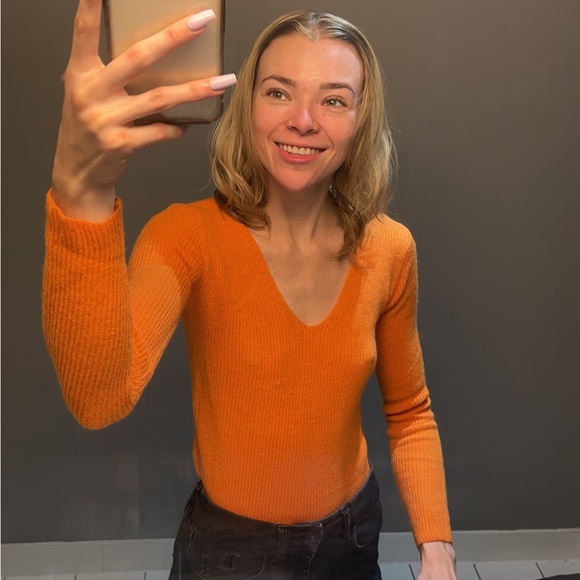 Meet your Posher, Shawna - Picture 1 of 1